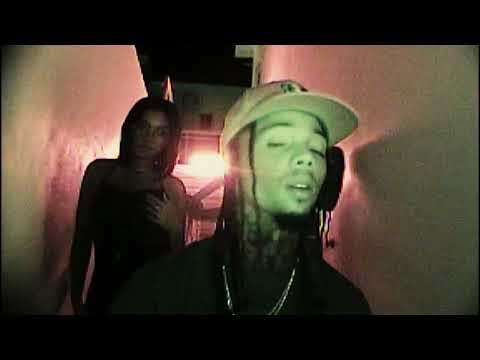 Iz Blakk - MUJERIEGO SOY (Video Oficial)