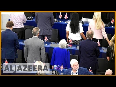 Anti-Europe MEPs turn backs on Europe anthem at opening session