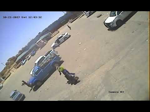 S18E73 Cash in transit robbers taken out by Cash Van guards