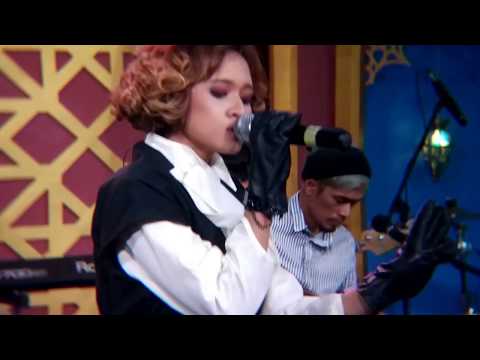 NOAH Feat Dea - Walau Habis Terang Live Lotte Shopping Avenue 2017