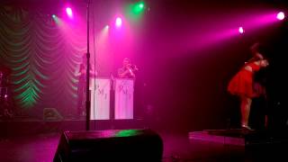 Scott Bradlee&#39;s Postmodern Jukebox - Sweet Child o&#39; Mine (ft Michel Braden) (Great Impression Tour)