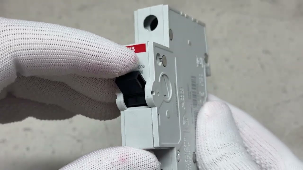 Автоматический выключатель ABB BMS411-C06 1p 6A тип C серия Basic 2CDS641041R0064