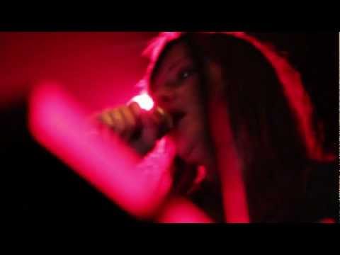 Wanda & Nova deViator - Love Song, live 6.3.2013 (better sound)