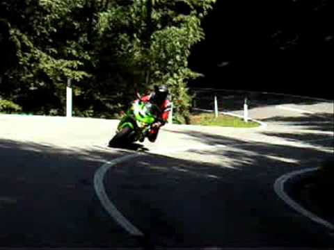 MC'S DIH BOLADO E MAGRELO SP PART. MC JEEH  -  VIDA DE CELEBRIDADE (DJ ROMARIO)    LANÇAMENTO 2011