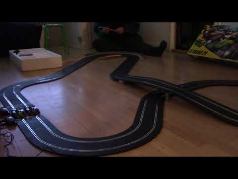 MongoTV_903  - Del 6 - Min Første Scalextric Racerbane -John Forsøger At Samle Den