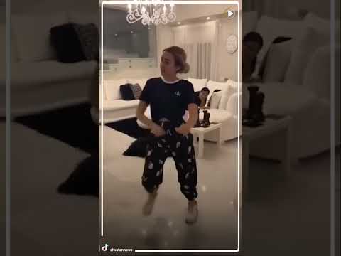 هنا الزاهد ترقص زومبا