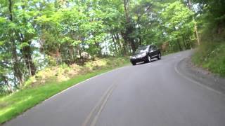 preview picture of video 'Ride to the Pinnacle Overlook in Cumberland Gap National Park on a BMW R1200R!'