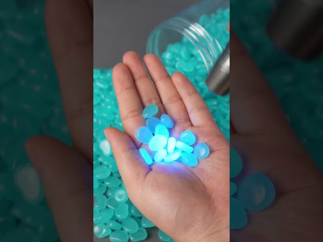 Vídeo relacionado con AIBAOBAO 10 piezas diferentes accesorios de jardín de hadas, brillan en la oscuridad, elfos de árbol, decoración, miniatura mononoke elfos de árbol luminosos, jardinería, decoración de macetas