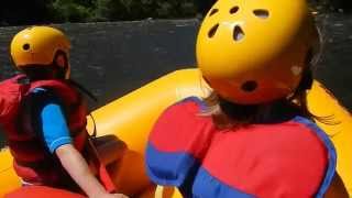 preview picture of video 'Lower Pigeon River Rafting Trip'