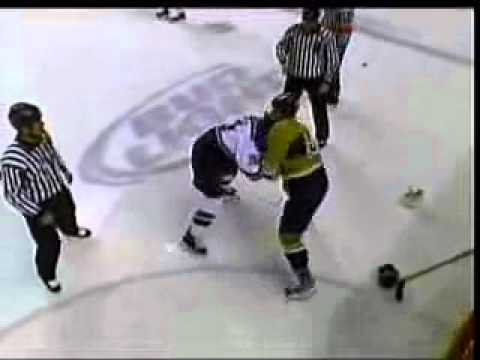 Hockeyfighters.cz  Tootoo vs Danton.wmv