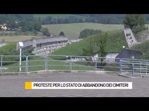 Proteste per lo stato di abbandono dei cimiteri