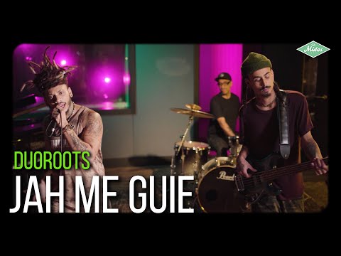Duoroots - Jah Me Guie (Videoclipe Oficial)