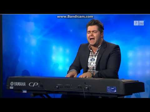 Simen Nelvik Idol Audition- Jason Mraz Plane--Awesome!!
