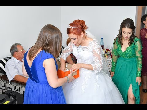 02 TRADITII  Nunta   -   Acasa la mireasa !