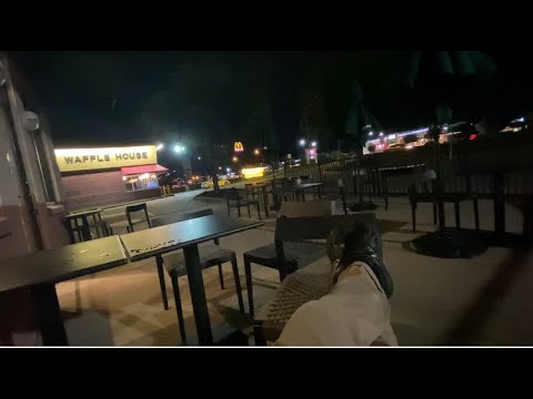 PSS 1679 - Cop shows @ neighboring Starbucks from Waffle House because I was waiting on food RUN