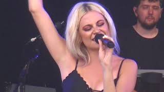 Pixie Lott: Use Somebody