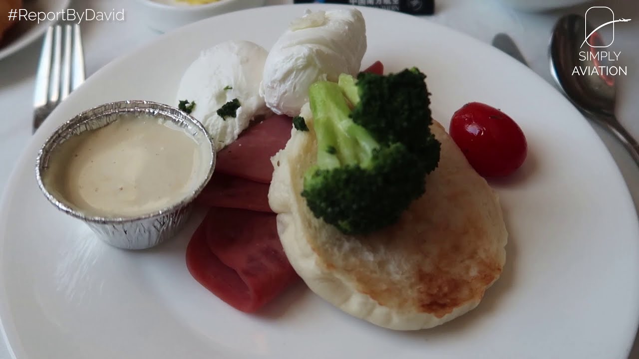 China Southern First and Business Class Lounge