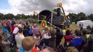Justin Fletcher at Jimmys farm festival 2015