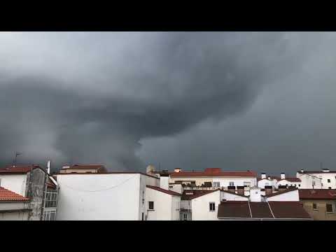 Pamplona - Spain today ⚠️ tornado - 6-17-2021