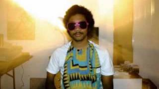 Toro Y Moi - Leave Everywhere