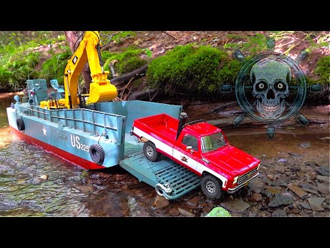 LCM3 Transports Cargo Up-River for Givernment Eco Sample | RC ADVENTURES