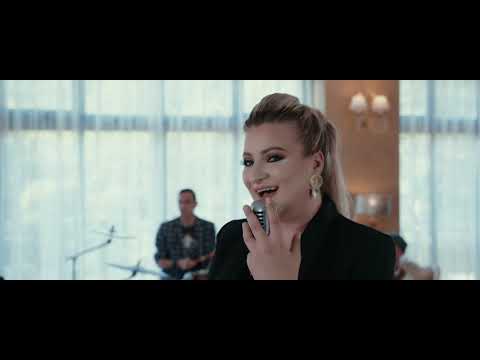 Nejra Karabegović - Mene Precrtaj (Official Music Video)