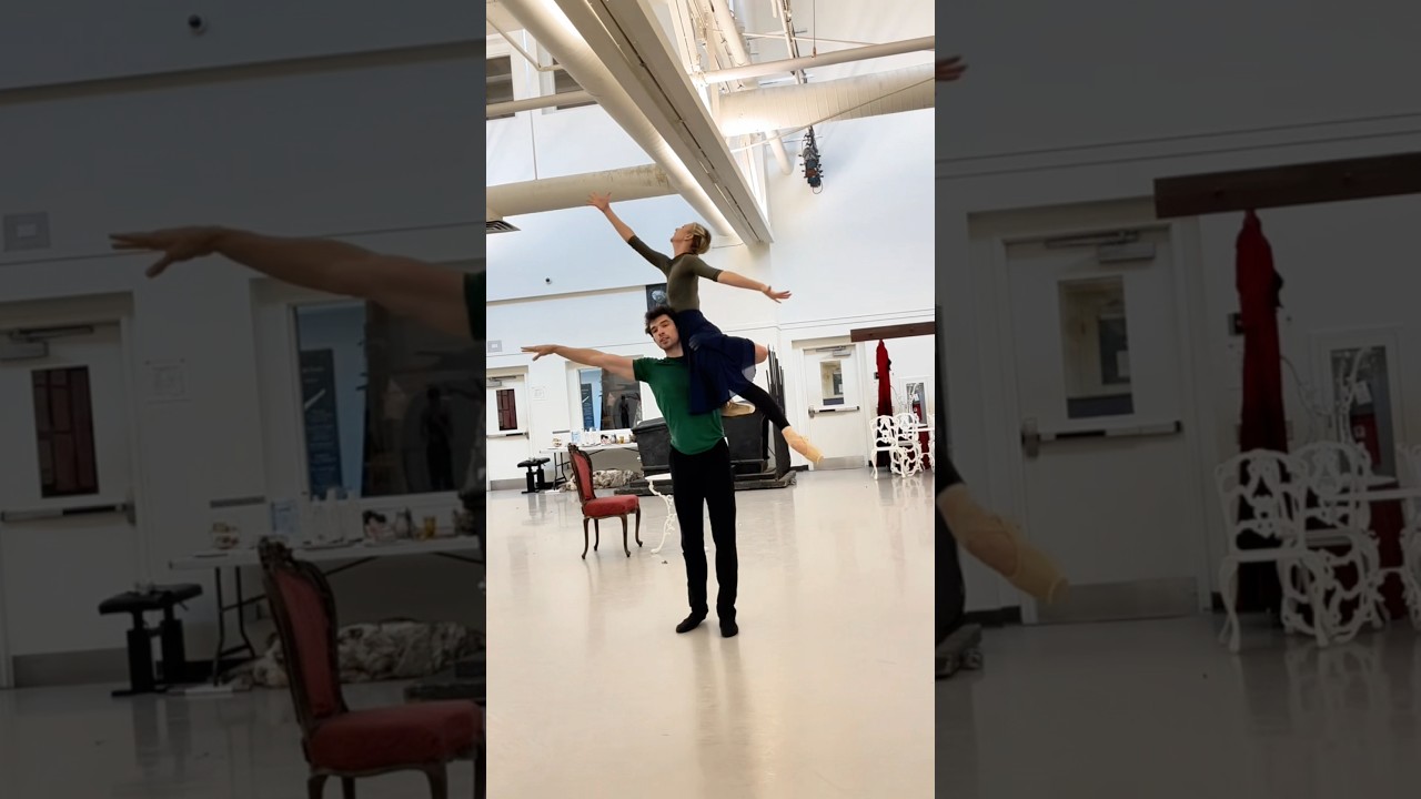 Sink your teeth into Michael Pink’s Dracula 🩸