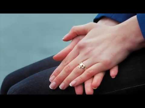 download lagu mp3 mp4 Claddagh Friendship Ring, download lagu Claddagh Friendship Ring gratis, unduh video klip Claddagh Friendship Ring