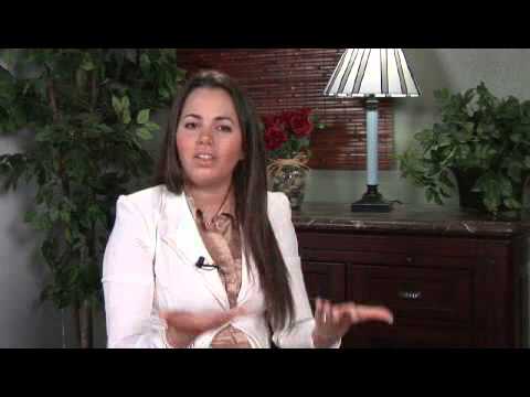 How to Survive Dinner With Your Boss