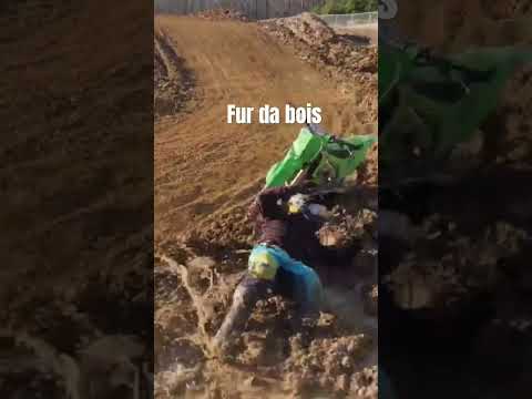 Hate all da goons in my way all da time #takeout #moto #motorcycle #motovlog #fail #failarmy