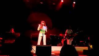 Jenny Lewis - Banter &amp; Aloha and The Three Johns intro