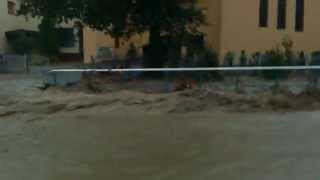 preview picture of video 'Świnna powódź ulewa 31.07.2014'