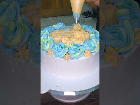 🙈🤍 #SkyWhite #Love #Chocolate #Colorful #Rose #HeightCake #Dessert #ValentinesDay #Winter #JamalKudu