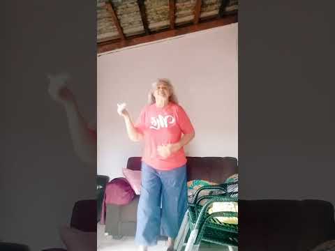 ou morena dancinha da dona Inês 💃