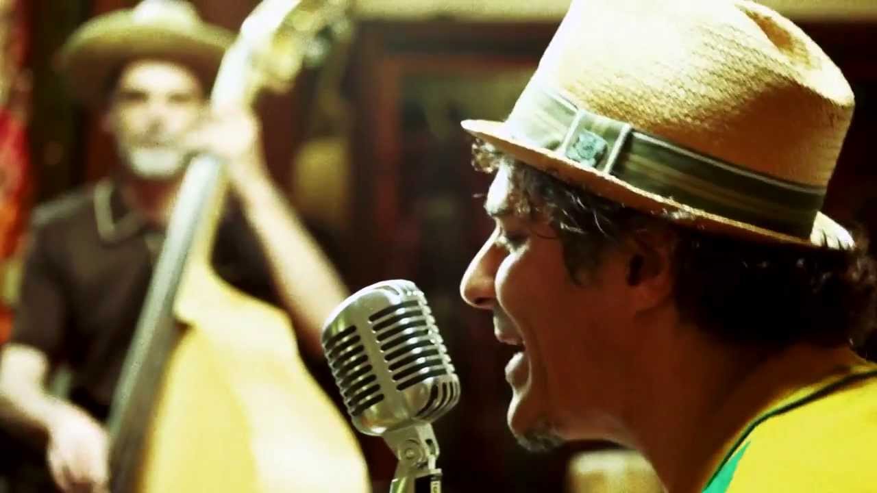 BUSTAMENTO - 'Deep Sleeper Man' (official video clip)