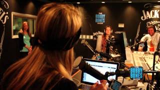 Amy Gets A Surprise Visit From One Of Her Favorite Artists