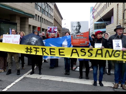 Free Assange! Mahnwache und Menschenkette zwischen Britischer und US-Botschaft Berlin 20.2.24