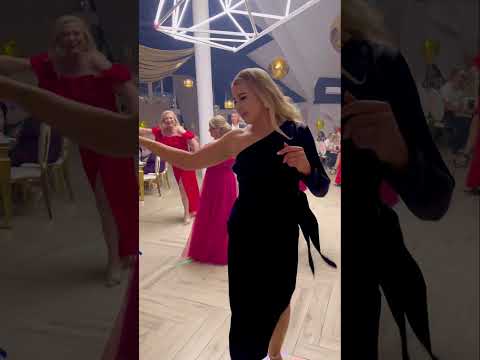 Tak kręcimy na weselach w tańcu każdego chętnego #fotografslubny #weseie #weddingdance