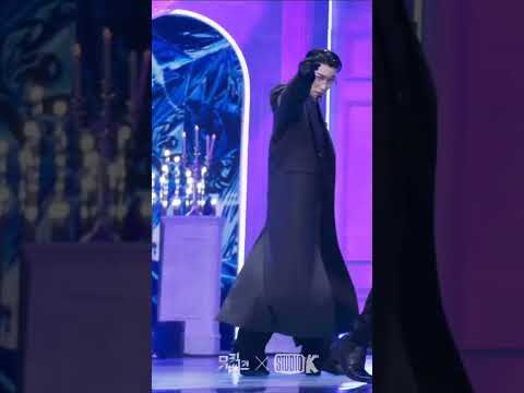 WHITE TEE🦷🤭#shortsfeed  #Hongjoong #Seonghwa #Yunho #ateez #atiny #choisan #sanateez#viralshort