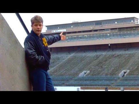 download lagu mp3 mp4 Comedy Movies About American Football, download lagu Comedy Movies About American Football gratis, unduh video klip Comedy Movies About American Football