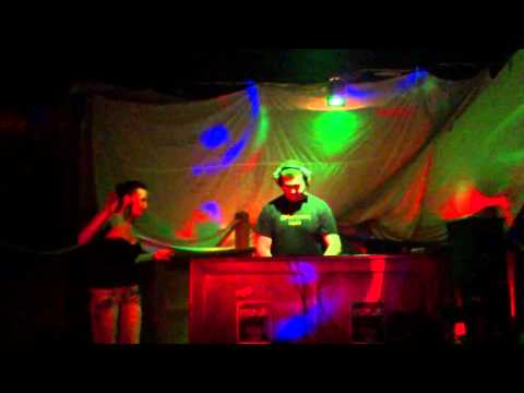 Matthew Pear @ Essential Vibes Classic Night - Czarna Perła 21.04.2012