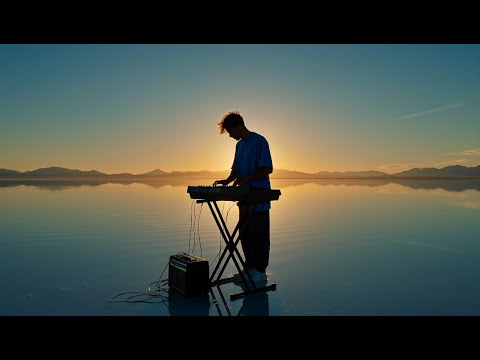 Tadeusz Woźniak - Zegarmistrz światła @ Deep House Remix