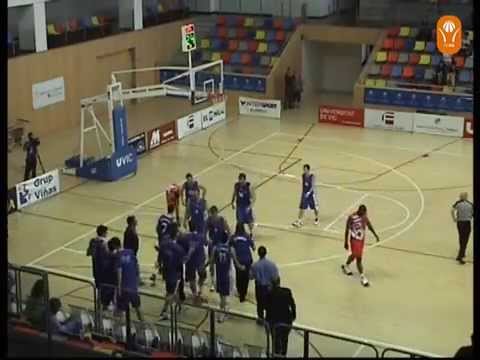 EBA: Universitat de Vic 70 - 84 CB Cornellà