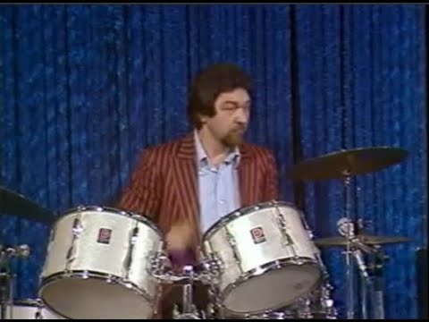 When the  Saints go Marching in Flavio Gioia TV antenna 3