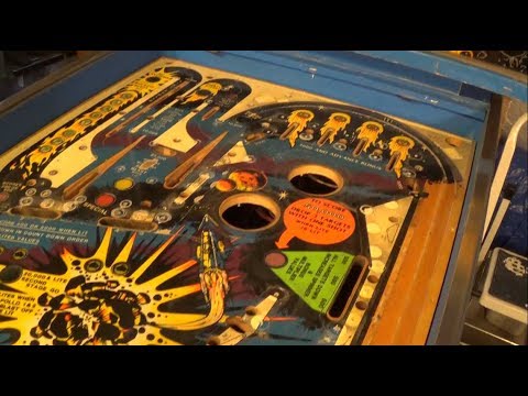 Flight 2000 Pinball Project (Part 4) - Playfield Tear-down