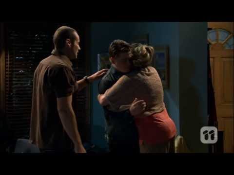 [Neighbours] Callum & Sonya; Callum & Jarrod II 6792 Hug
