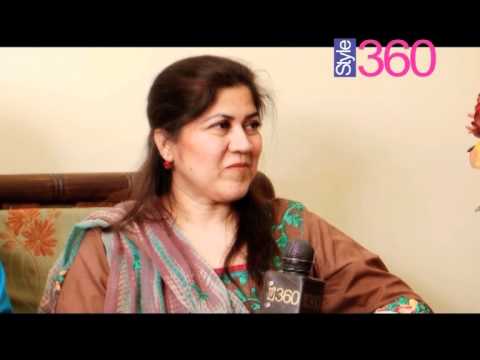 Meet Asna Javaid adorable cats & kittens