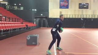 Medicien bal side-throws