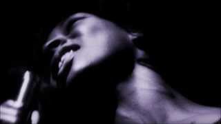 Martha Reeves & The Vandellas -  (Love Is Like A) Heat Wave.