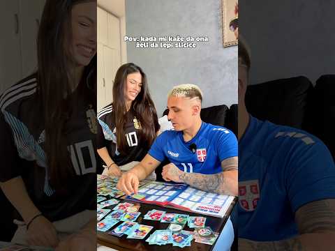 Ona želi da lepi sličice😱